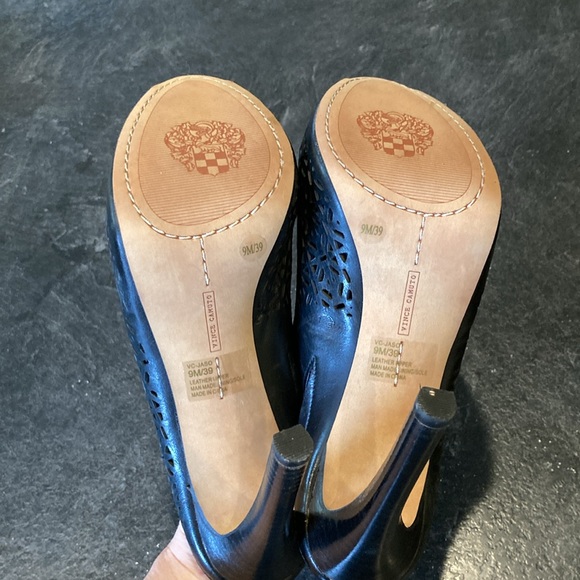 Women’s Vince Camuto Jaso black leather stiletto shoes size 9 - Picture 8 of 11